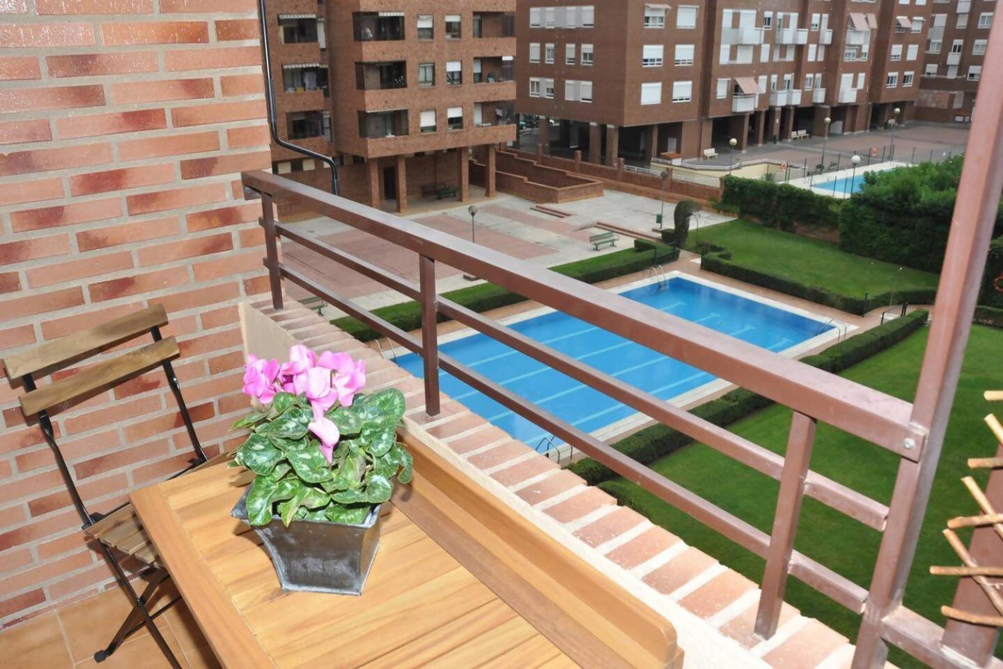 Apto La Estambrera I I Wifi Y Aire Acondicionado Logroño Exteriér fotografie
